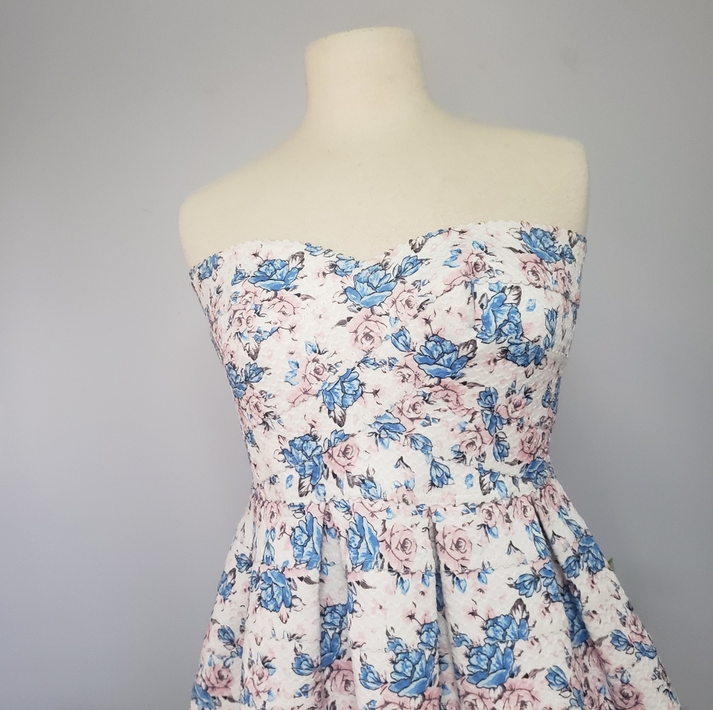 HOCO! Sans Souci White Floral Tea Party Cupcake Dress L StraplessSans Souci HOCO - Picture 2 of 16